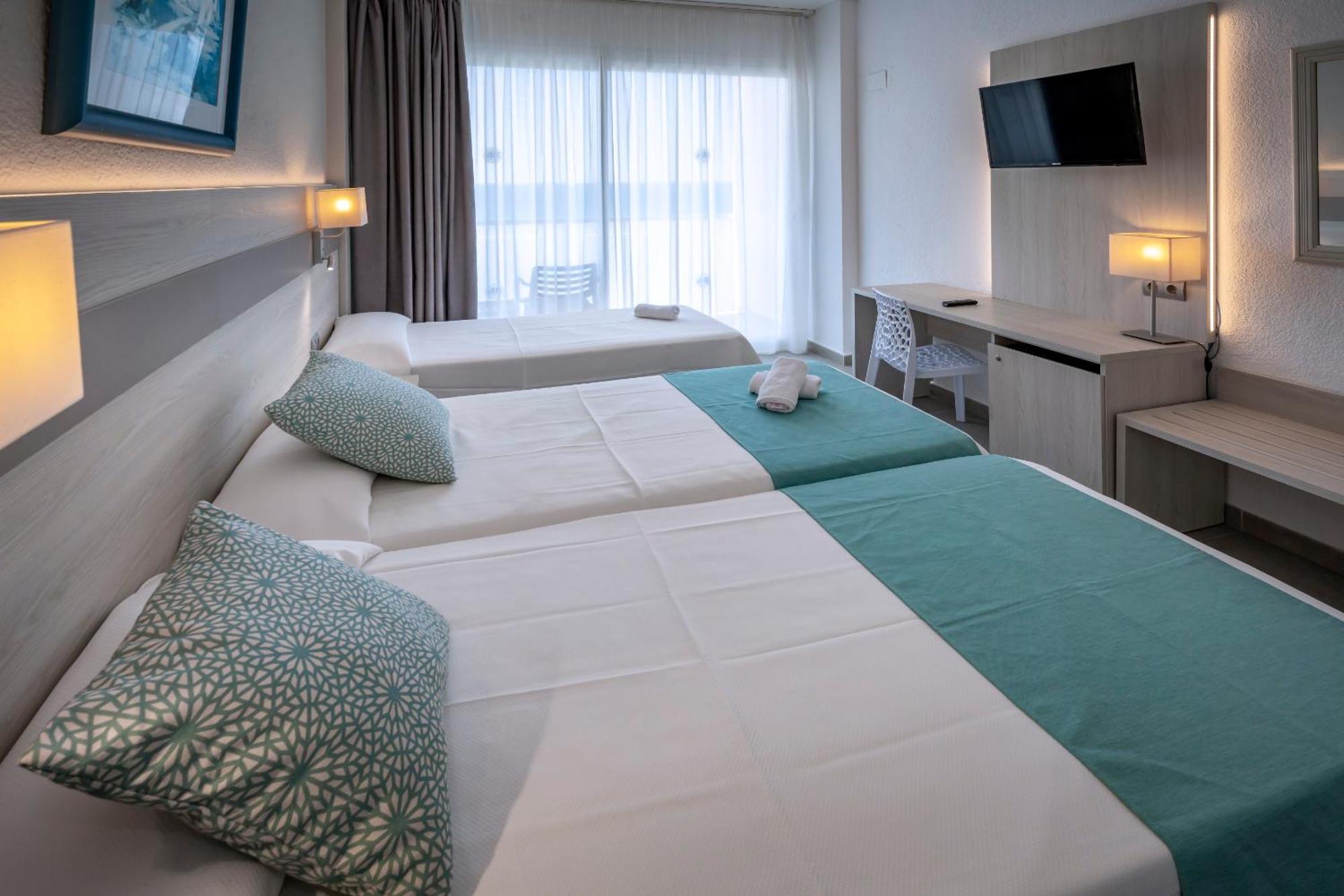 Quadruple Room Sea View